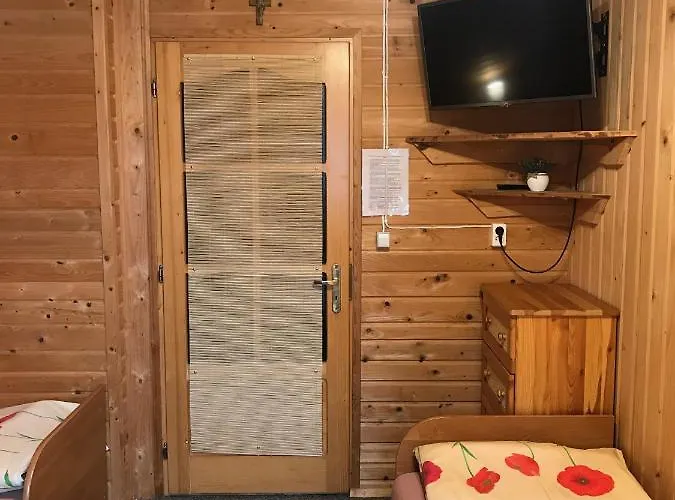 Gospodarstwo Agroturystyczne Anton בית חווה Lubień